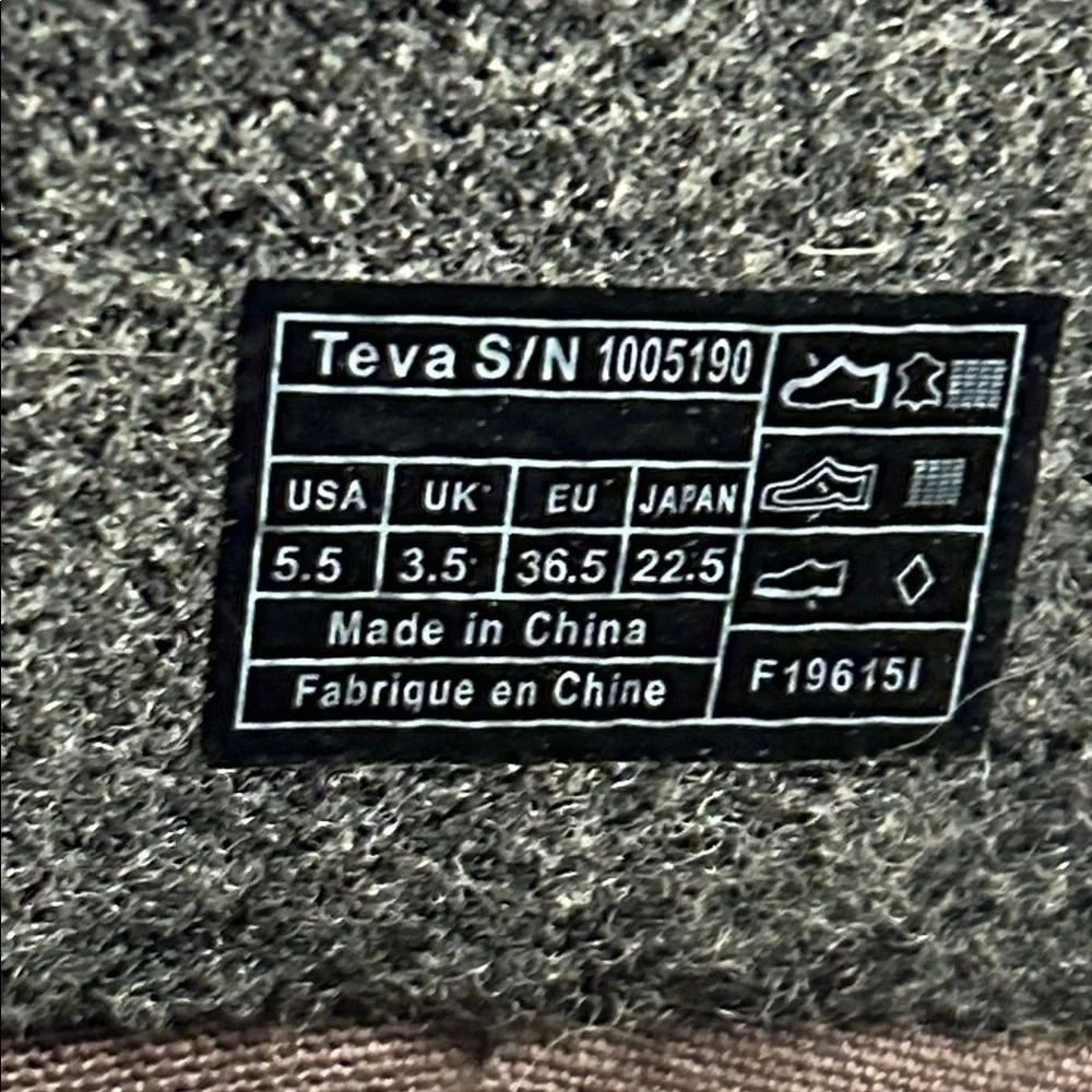 Teva New Black and Gray Winter Boots